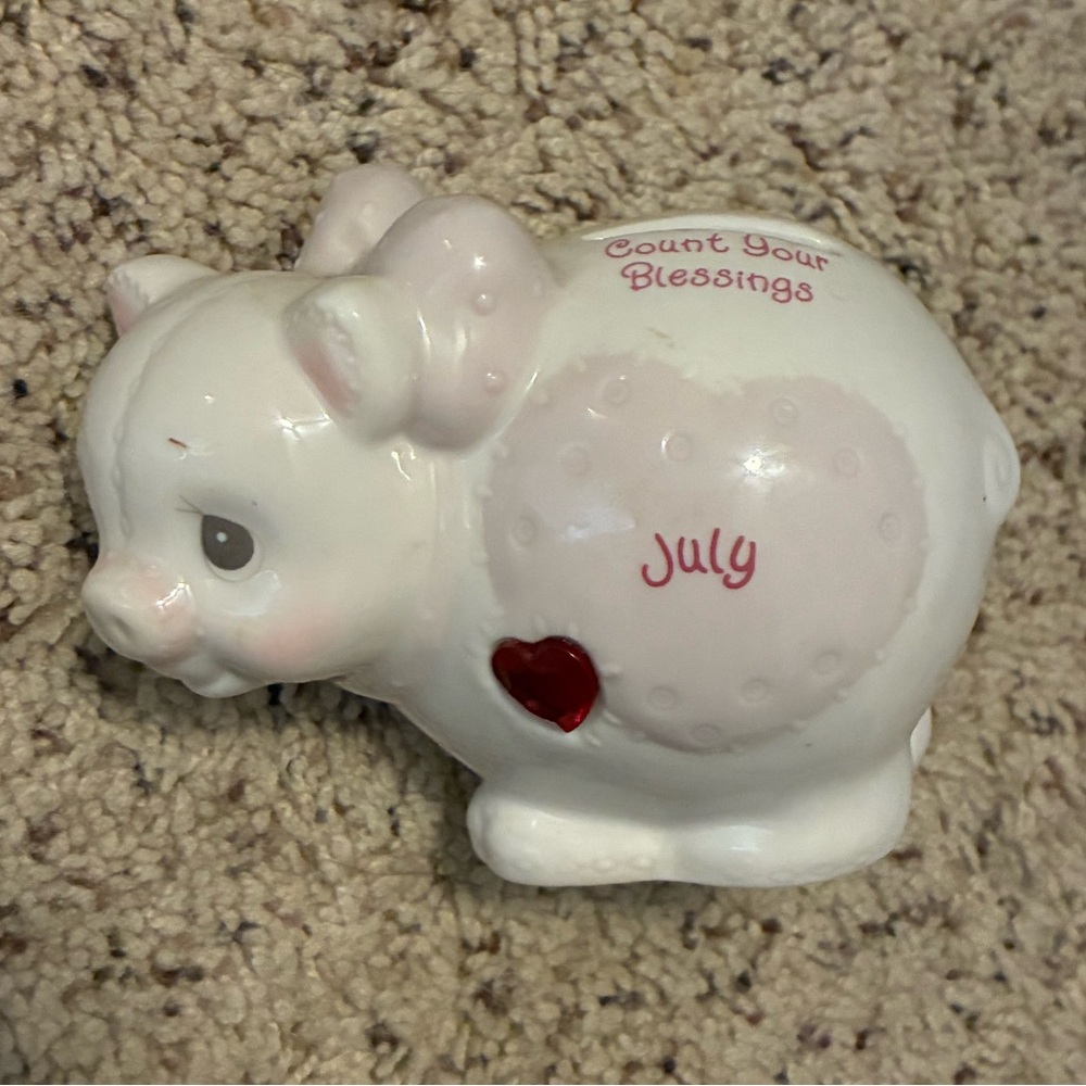 Precious Moments July Ruby Birth Month Pig Figurine 1996 PMI Heart Gem
